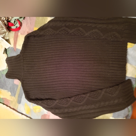Black button up turtleneck sweater - Picture 4 of 13